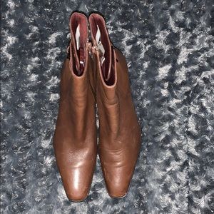 Naturelizer Boots Size 10